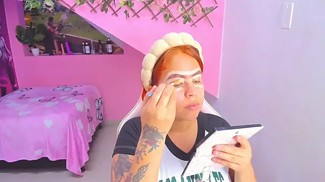 Snapshot of marcellaa303av chatting on 19, 1, 2025 marcellaa303av online show from 19, 1, 2025