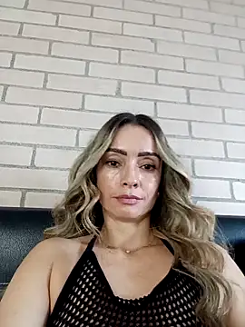 Loly Horny online show from 16, 4, 2026