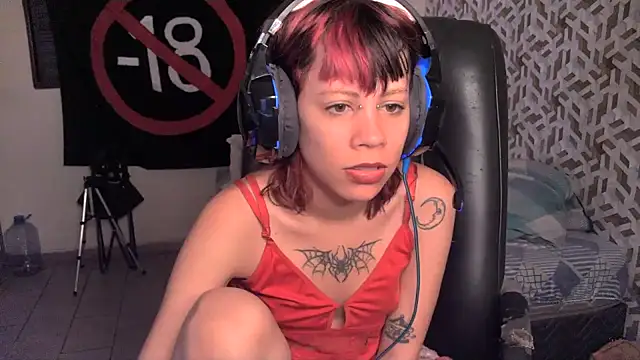Snapshot of Liv_Alt chatting on 1, 7, 2026 Liv Alt online show from 1, 7, 2026