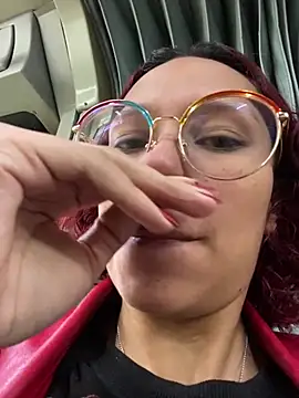 Snapshot of lilith-deveraux chatting on 4, 3, 2025 lilith-deveraux online show from 4, 3, 2025