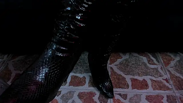 Snapshot of lilith-deveraux chatting on 13, 9, 2025 lilith-deveraux online show from 13, 9, 2025
