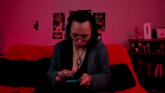 Snapshot of lilith-deveraux chatting on 24, 10, 2025 lilith-deveraux online show from 24, 10, 2025