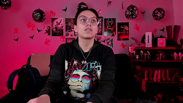 lilith-deveraux online show from 19, 11, 2025