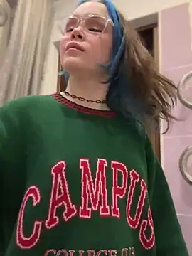 Snapshot of MaddisonHaas chatting on 7, 12, 2024 MaddisonHaas online show from 7, 12, 2024