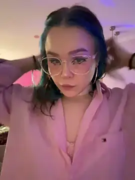 Snapshot of MaddisonHaas chatting on 2, 2, 2025 MaddisonHaas online show from 2, 2, 2025