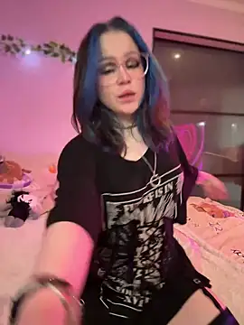 Snapshot of MaddisonHaas chatting on 4, 2, 2025 MaddisonHaas online show from 4, 2, 2025