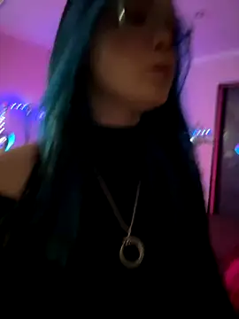 Snapshot of MaddisonHaas chatting on 1, 10, 2025 MaddisonHaas online show from 1, 10, 2025