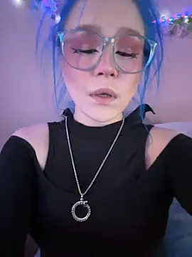 Snapshot of MaddisonHaas chatting on 10, 10, 2025 MaddisonHaas online show from 10, 10, 2025