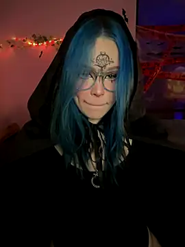 Snapshot of MaddisonHaas chatting on 2, 11, 2025 MaddisonHaas online show from 2, 11, 2025