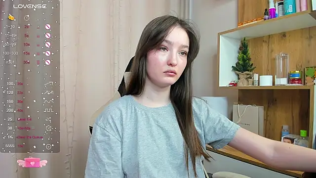 Fairyy Moon online show from 13, 2, 2025