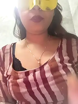 Shanaya Hotty online show from 7, 12, 2024