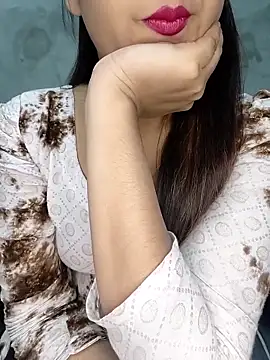 Shanaya Hotty online show from 1, 3, 2025