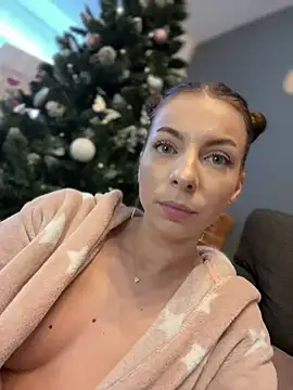 Mia Ethan online show from 9, 1, 2025