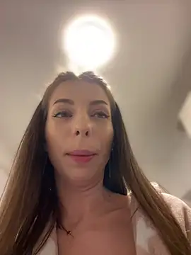 Mia Ethan online show from 16, 1, 2025