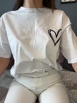 Mia Ethan online show from 12, 3, 2025