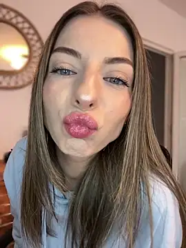 Mia Ethan online show from 25, 9, 2025