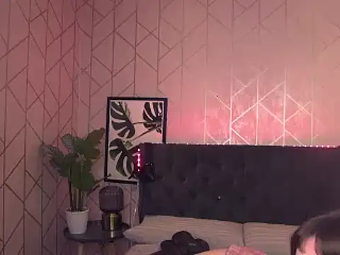 Snapshot of ValentinaBouxBabestation chatting on 15, 12, 2024 ValentinaBouxBabestation online show from 15, 12, 2024