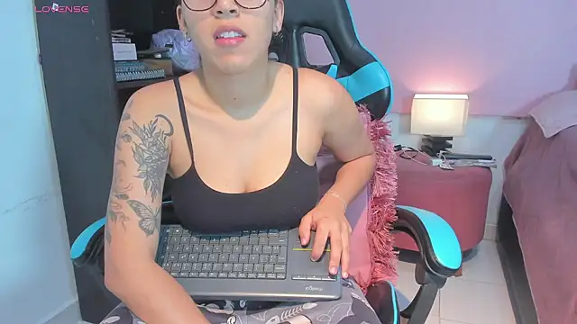  maria foxx  online show from 5, 8, 2026