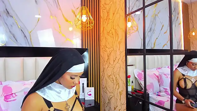 SofiaLaurents online show from 1, 3, 2025