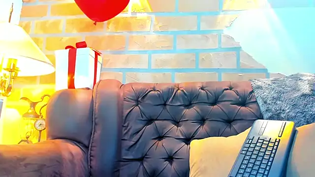 Dylanstonne online show from 7, 2, 2025