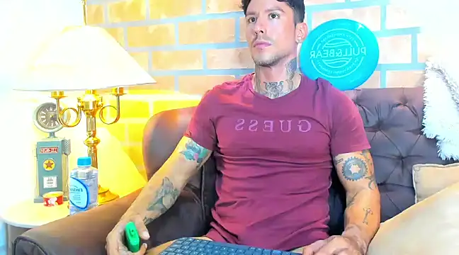 Dylanstonne online show from 28, 2, 2025