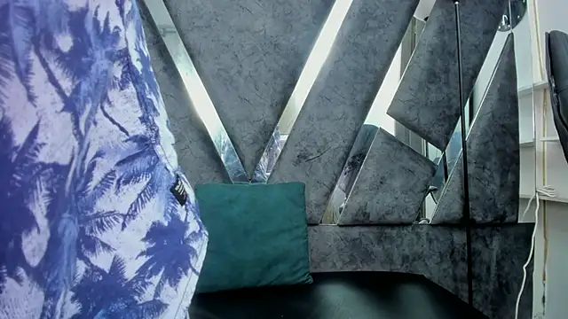 Yef Thin online show from 17, 9, 2025