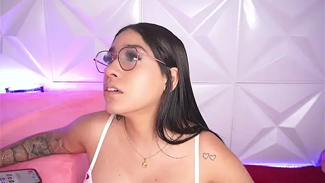 LeagueOfLovers online show from 21, 2, 2025