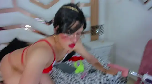 Raven Whisper online show from 23, 12, 2024