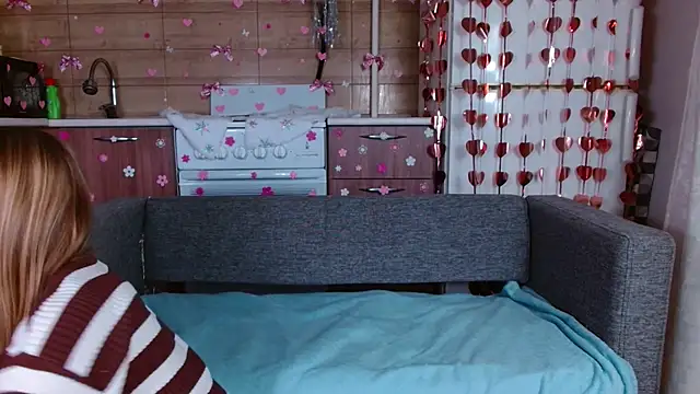 bellaa love  online show from 3, 2, 2026