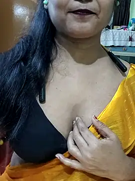 yoursweety09 online show from 28, 7, 2026