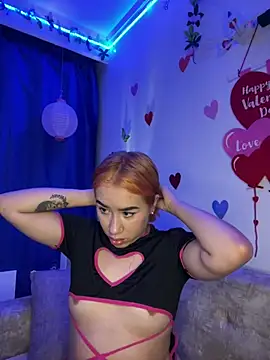 Im Valen Cute online show from 12, 2, 2025
