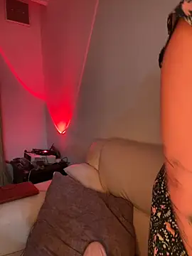 Im Valen Cute online show from 12, 11, 2025