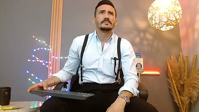 Reiko 85  online show from 25, 2, 2026