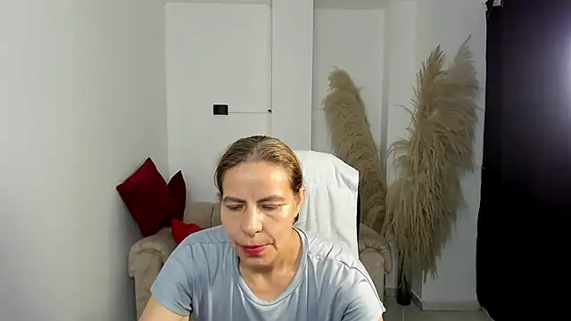 Milf karlye online show from 17, 3, 2026