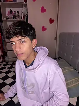 teobowny  online show from 5, 2, 2025