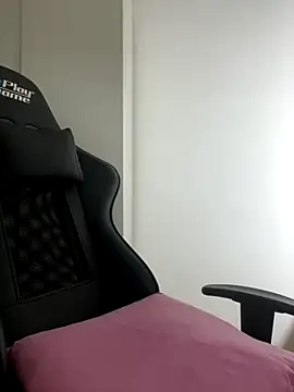 Snapshot of Thalibunny chatting on 18, 10, 2025 Thalibunny online show from 18, 10, 2025