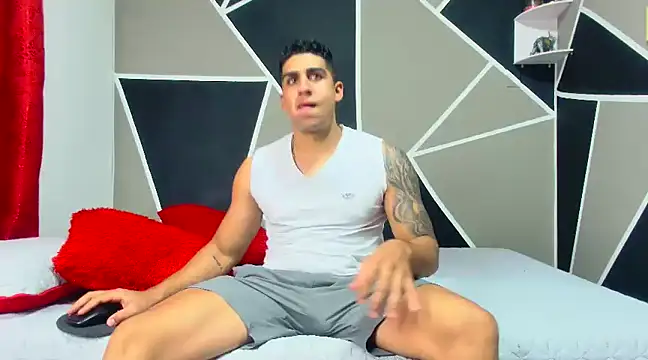 astrom greyy online show from 8, 1, 2025