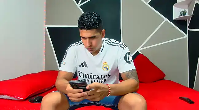 astrom greyy online show from 8, 2, 2025