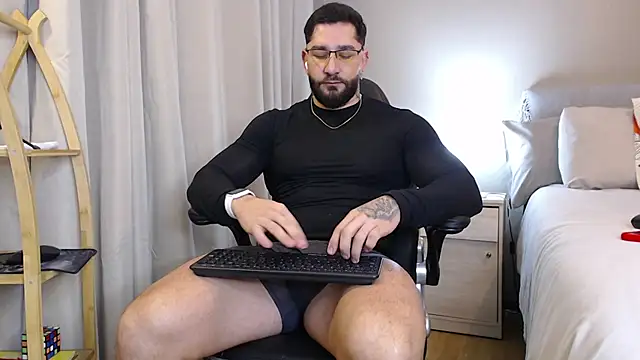 jonhklleyn online show from 20, 7, 2026
