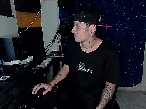 Snapshot of patrik_tattoo_ chatting on 11, 12, 2024 patrik tattoo online show from 11, 12, 2024