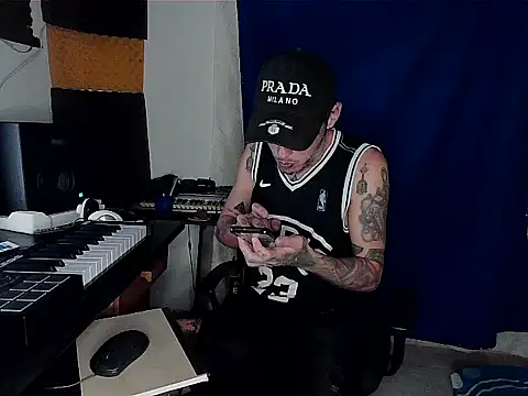 Snapshot of patrik_tattoo_ chatting on 23, 1, 2025 patrik tattoo online show from 23, 1, 2025
