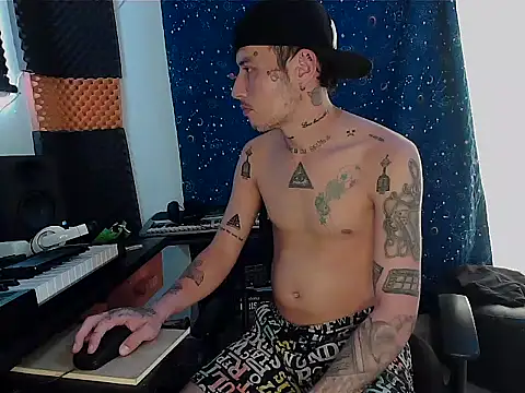 Snapshot of patrik_tattoo_ chatting on 5, 2, 2025 patrik tattoo online show from 5, 2, 2025