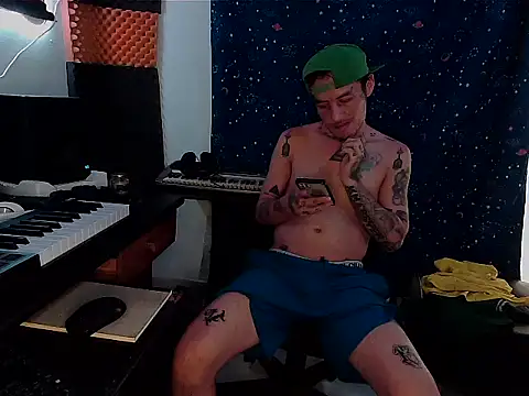 Snapshot of patrik_tattoo_ chatting on 13, 2, 2025 patrik tattoo online show from 13, 2, 2025