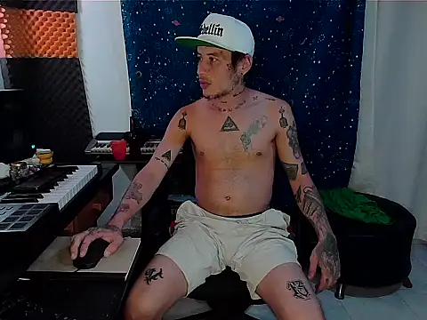 Snapshot of patrik_tattoo_ chatting on 23, 2, 2025 patrik tattoo online show from 23, 2, 2025