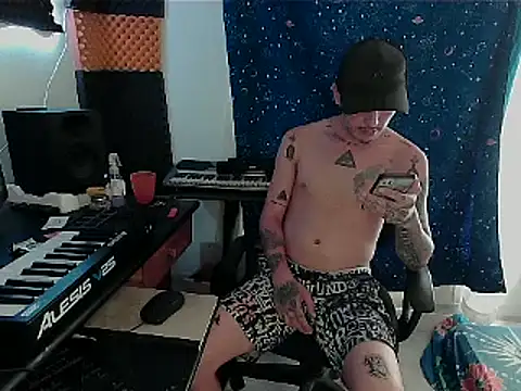 Snapshot of patrik_tattoo_ chatting on 7, 3, 2025 patrik tattoo online show from 7, 3, 2025