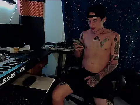 Snapshot of patrik_tattoo_ chatting on 14, 3, 2025 patrik tattoo online show from 14, 3, 2025