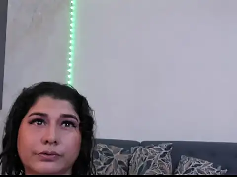 alinabozz1 online show from 25, 6, 2026