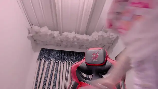 Lauu G online show from 15, 9, 2025