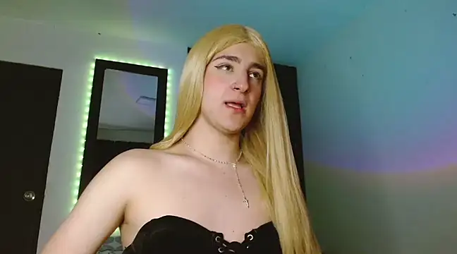 Snapshot of Triana_Damelio chatting on 7, 2, 2025 Triana Damelio online show from 7, 2, 2025