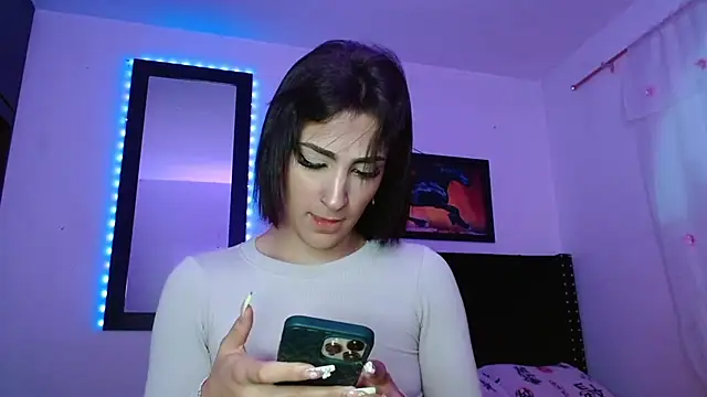 Snapshot of Triana_Damelio chatting on 3, 10, 2025 Triana Damelio online show from 3, 10, 2025